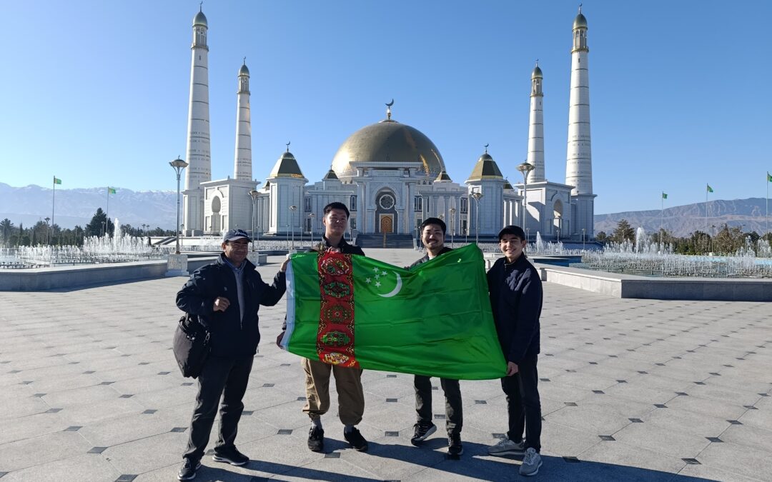 Private vs Small Group Tours in Turkmenistan: Which Is Right for You?